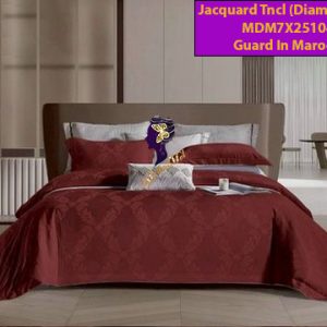 Madamel Set Sprei, Bedcover and Quiltcover Guard in Maroon-Diamond Plus S.